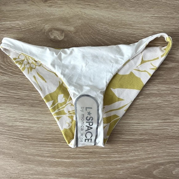 L*Space Revolve Tropical Camacho Bikini Bottoms in Havana Green - Picture 6 of 7